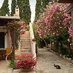 Alegria House With Gardens Near Portoheli Feriehus Kranidi