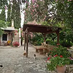 Alegria House With Gardens Near Portoheli Feriehus Kranidi