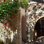 Alegria House With Gardens Near Portoheli Feriehus