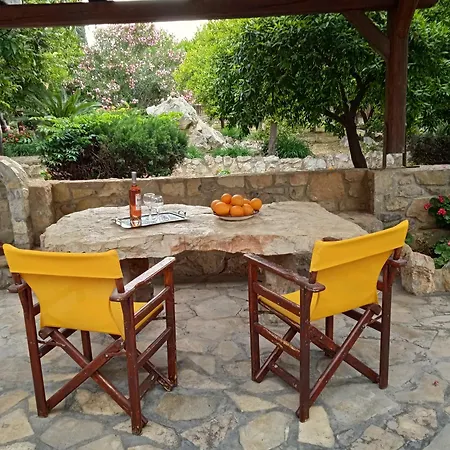 Alegria House With Gardens Near Portoheli بيت للعطل