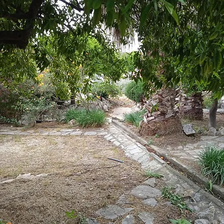 Alegria House With Gardens Near Portoheli Vakantiehuis Kranídion