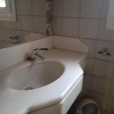 Alegria House With Gardens Near Portoheli * كرانديون