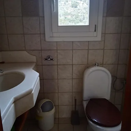 Alegria House With Gardens Near Portoheli Kranídion