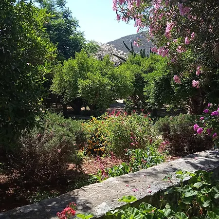 Alegria House With Gardens Near Portoheli Ferienhaus