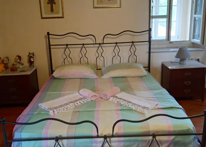 Alegria House With Gardens Near Portoheli *