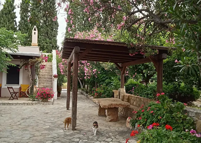 Alegria House With Gardens Near Portoheli Дом отдыха Кранидион