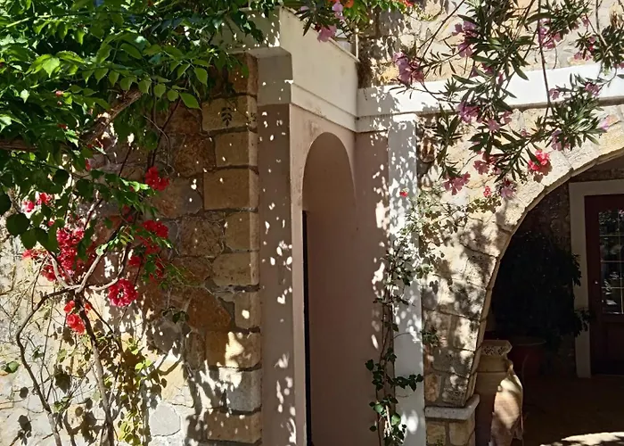 Alegria House With Gardens Near Portoheli Дом отдыха