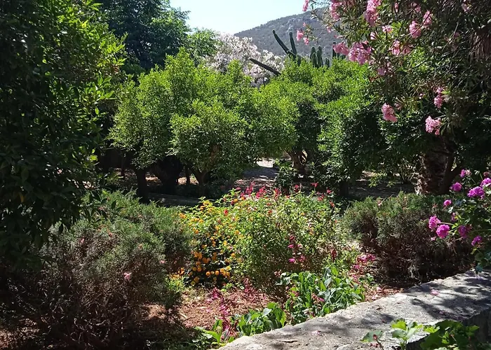 Alegria House With Gardens Near Portoheli Дом отдыха Кранидион