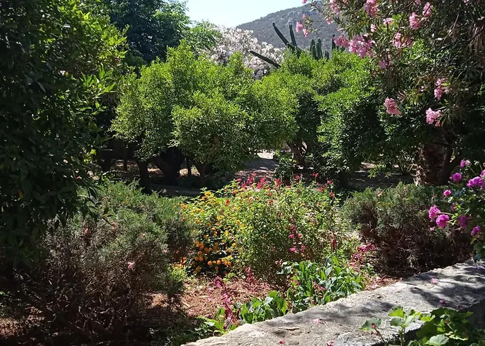 Alegria House With Gardens Near Portoheli Дом отдыха