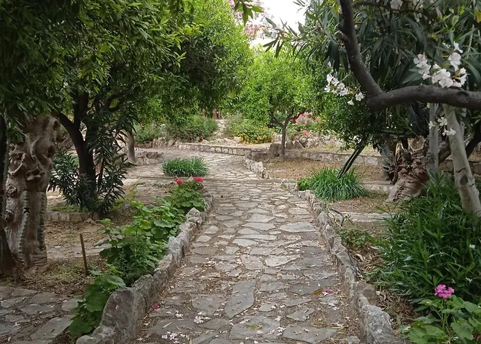Alegria House With Gardens Near Portoheli Дом отдыха Кранидион
