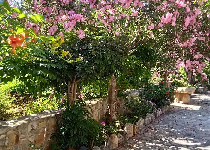 Alegria House With Gardens Near Portoheli Дом отдыха *