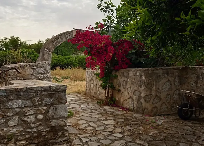 Alegria House With Gardens Near Portoheli Дом отдыха