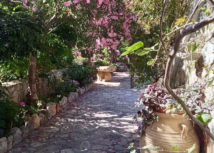 Дом отдыха Alegria House With Gardens Near Portoheli *